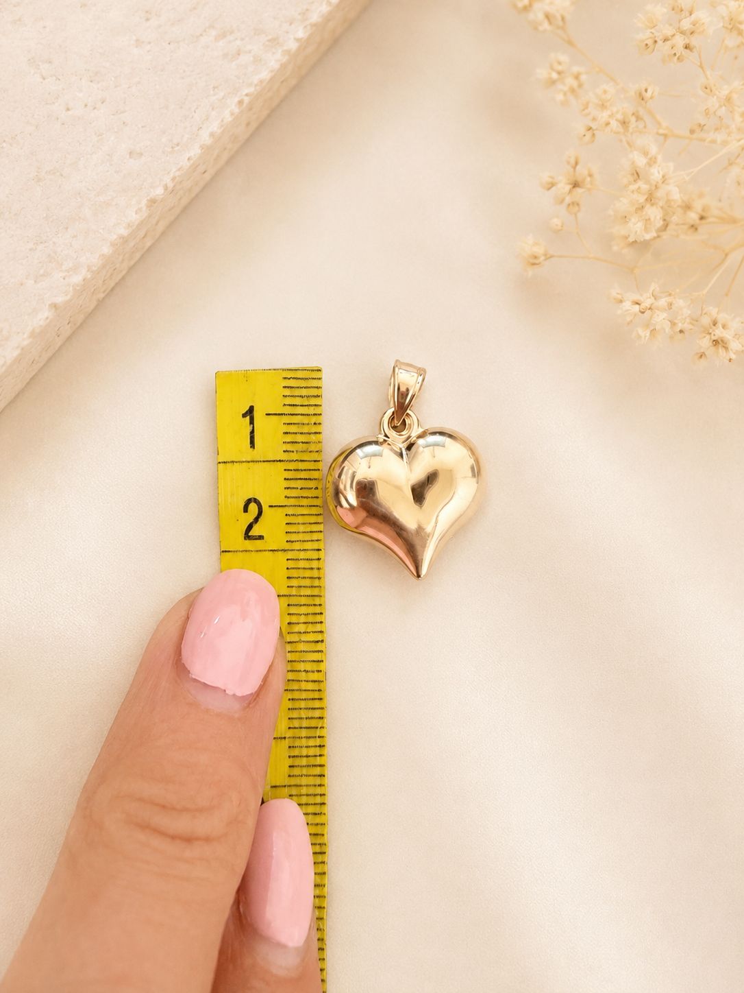 Dije tipo corazon inflado en oro real 14 k