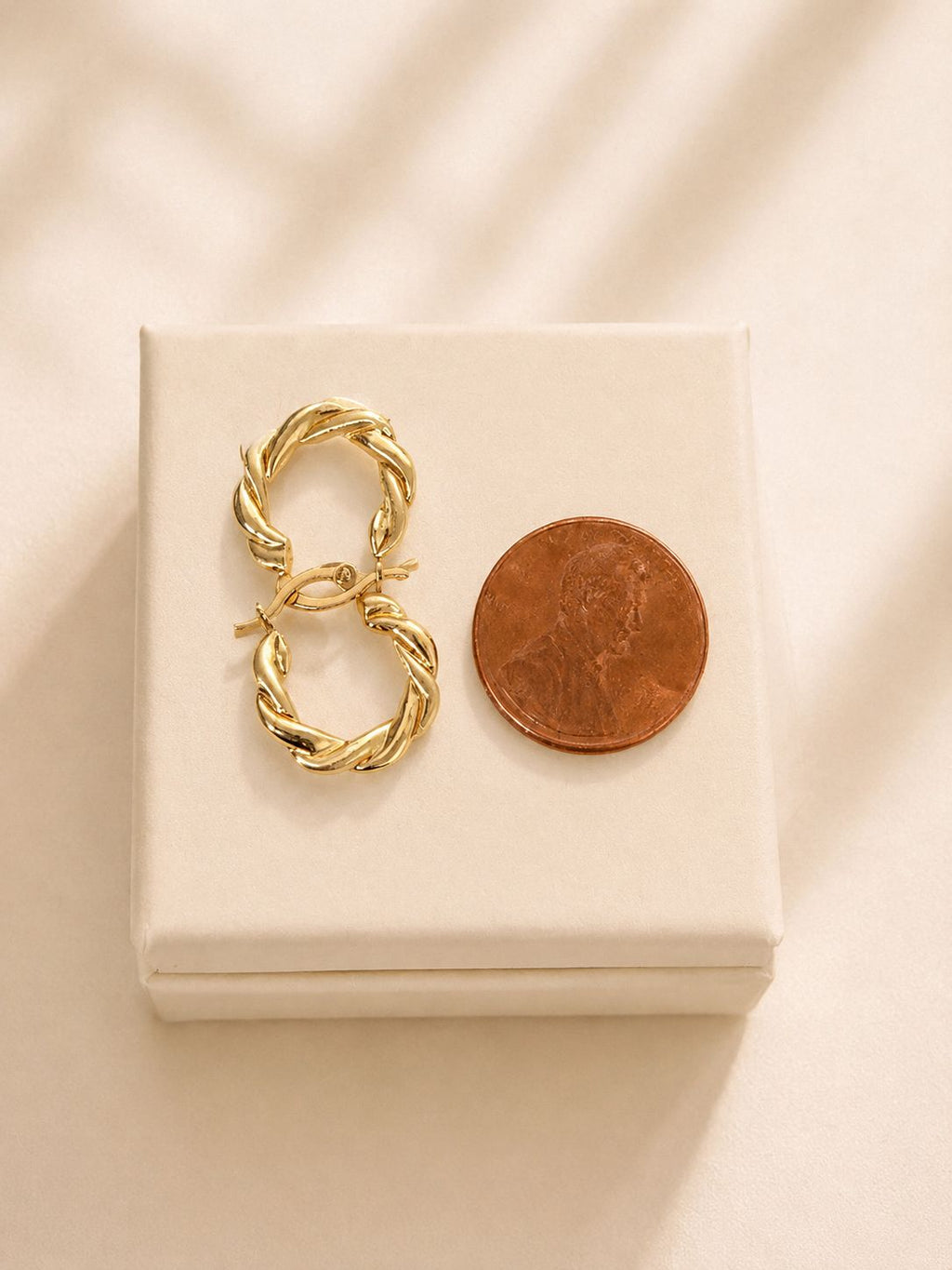 Arracadas trenzadas en oro real 14k