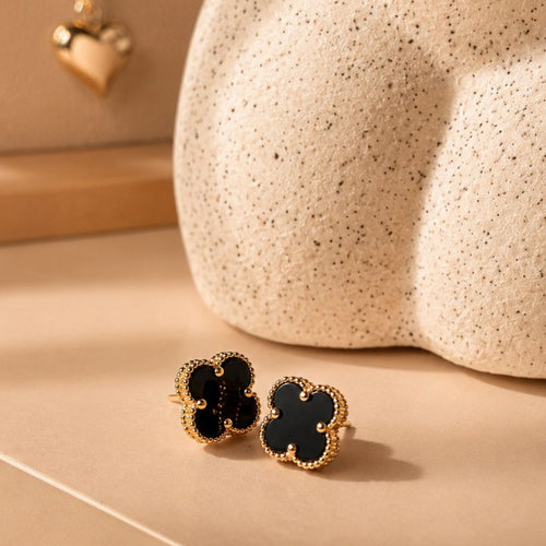 Aretes tipo trebol en oro real 14 k