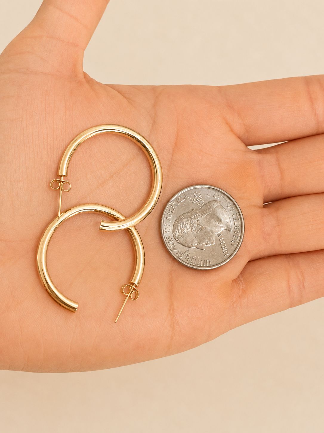Arracadas lisas en oro real 14 k