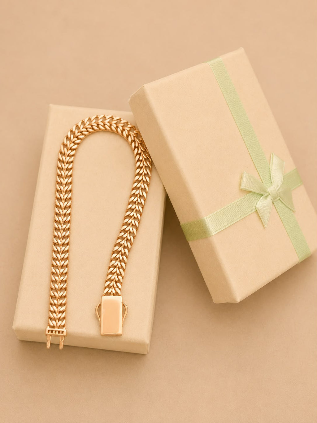 Eclava estilo petatillo en oro real 14k
