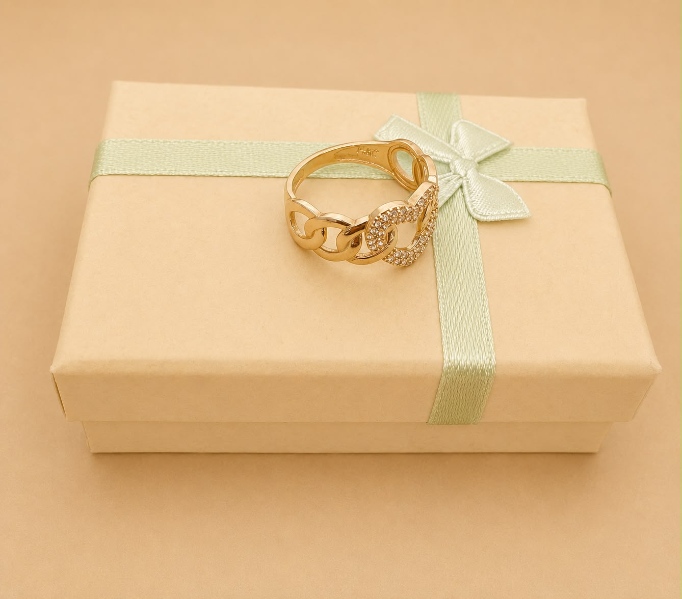 Anillo  corazón trenzado en oro real 14k